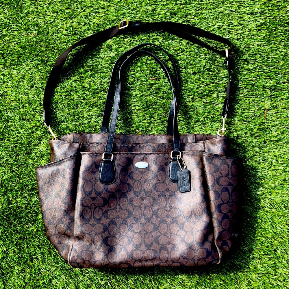 Coach baby bag in signature canvas black and brown